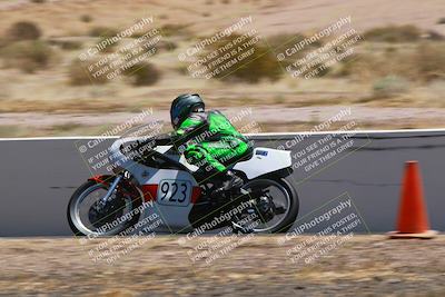 media/Apr-19-2025-AHRMA (Sat) [[3d98ca3309]]/Race/Group 1/Turn 4/